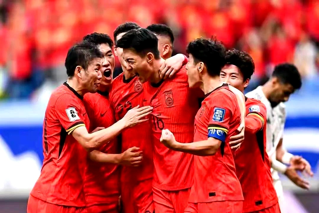 包含国内足球联赛开赛在即，球队备战状态正佳的词条